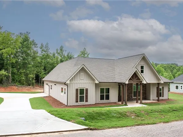 208 Bethany St, Tallapoosa, GA 30176