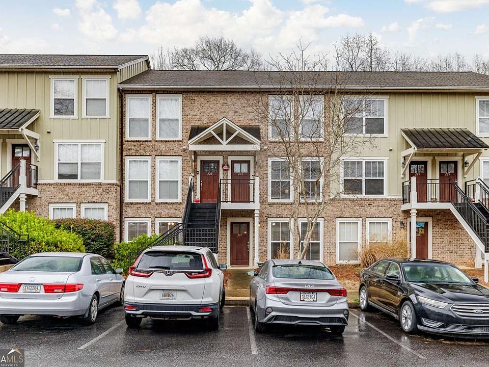 1st image of 490 Barnett Shoals Rd APT 207