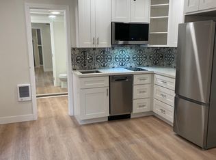 300 Kelp St APT E, Manhattan Beach, CA 90266