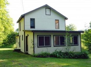 422 King Rd, Barton, VT 05875