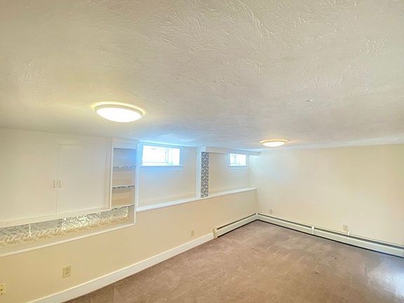 2nd image of 14 Linwood St #2