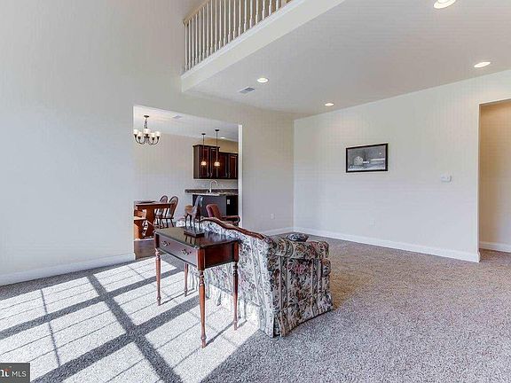 4th image of 7425 Saint Patrick Ct