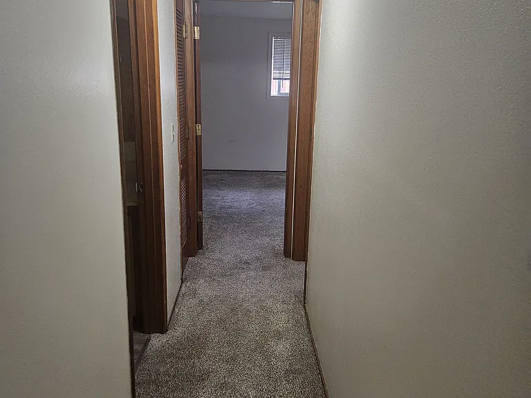 1692 NW Division St — Photo 5