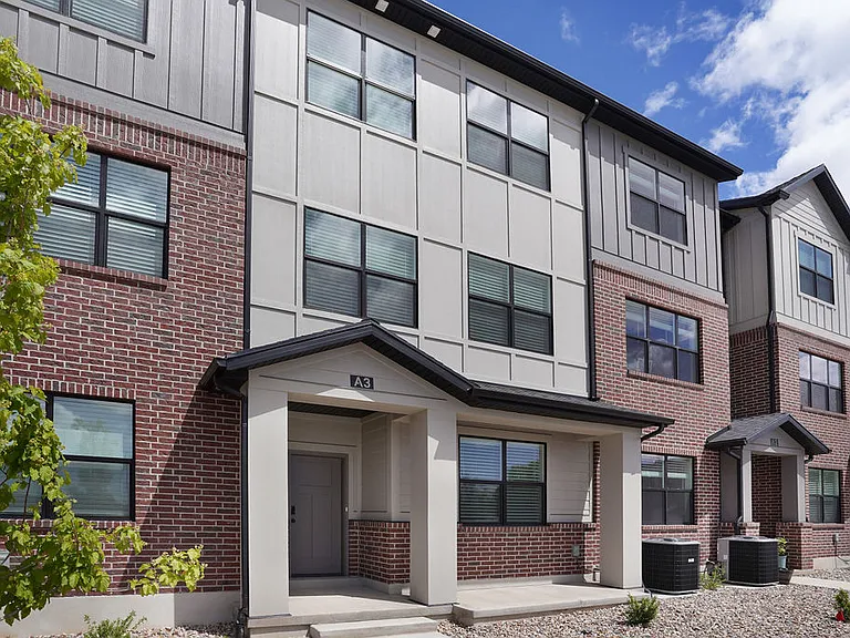 Riverwell Townhomes — Photo 12