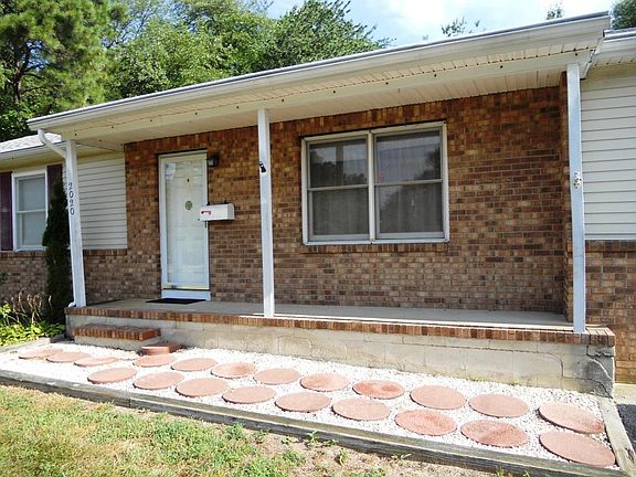 2nd image of 2020 Ravenwood Dr