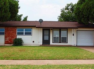 1706 Central Fwy, Wichita Falls, TX 76306