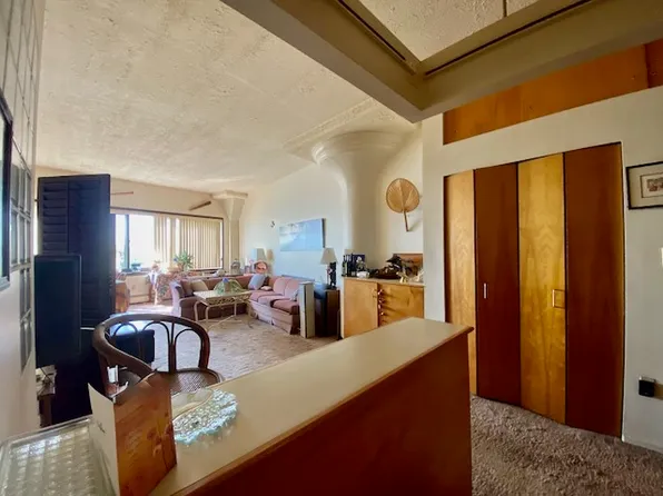 10 Bay Street Landing image 7 of 17