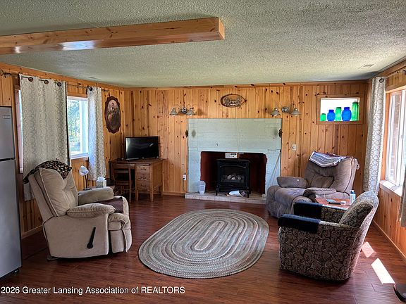 2nd image of 6308 E Dorothy Ave