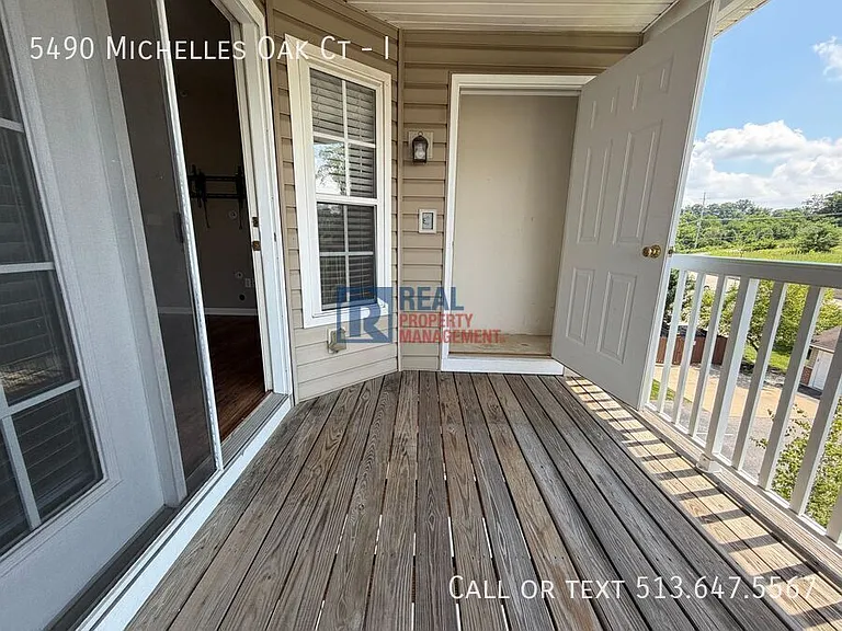5490 Michelles Oak Ct #I — Photo 21