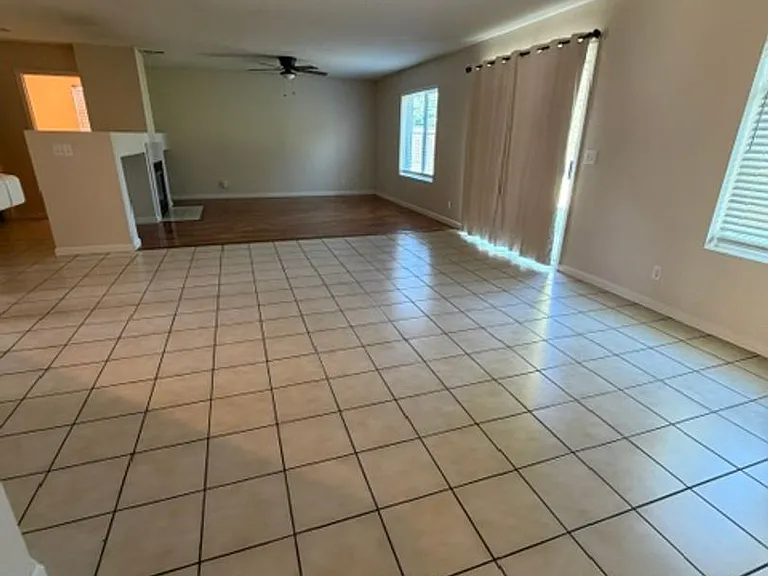 2675 Merganser Ct — Photo 5