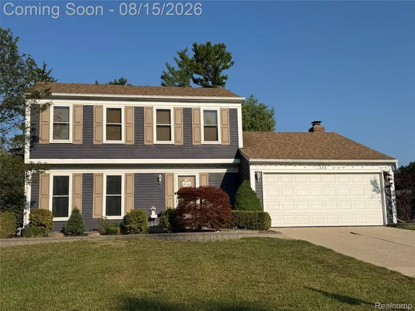 385 Arlington Dr, Rochester Hills, MI 48307