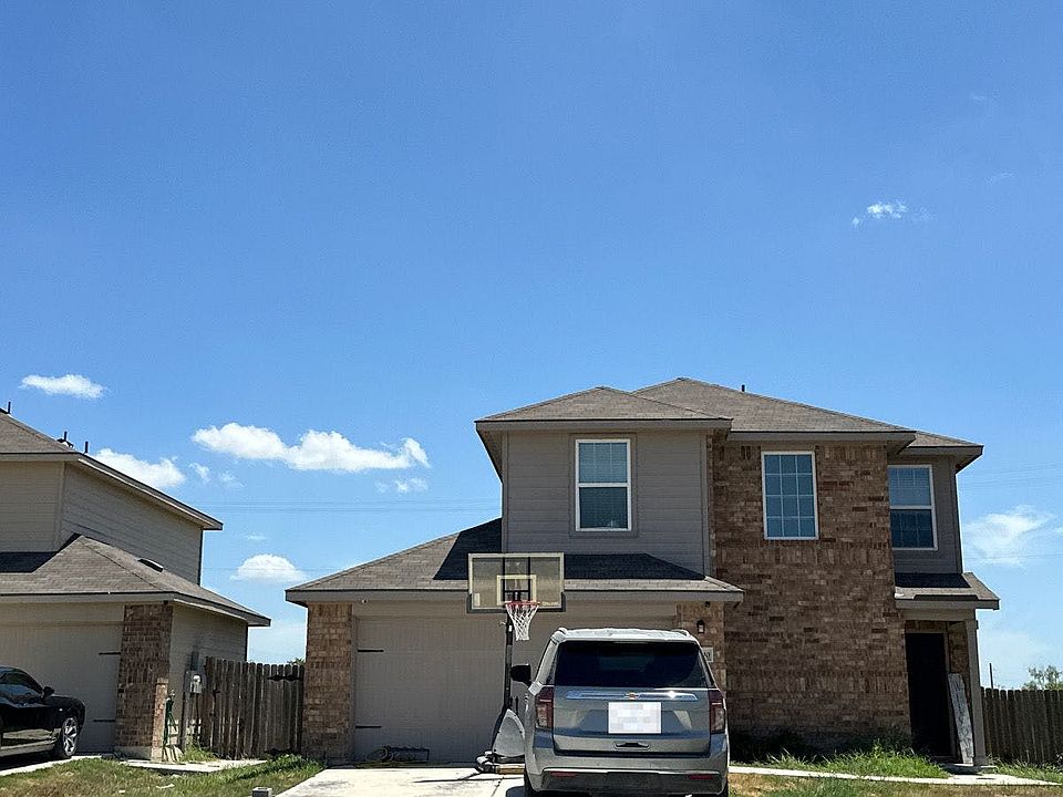 1st image of 15010 Silvertree Cv