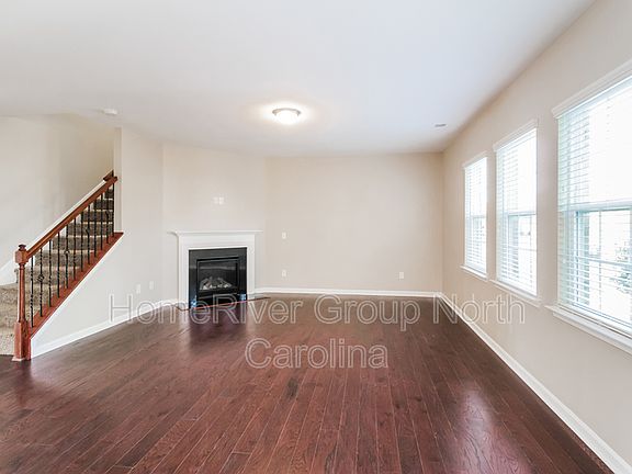 4th image of 2656 Wellshire Ct