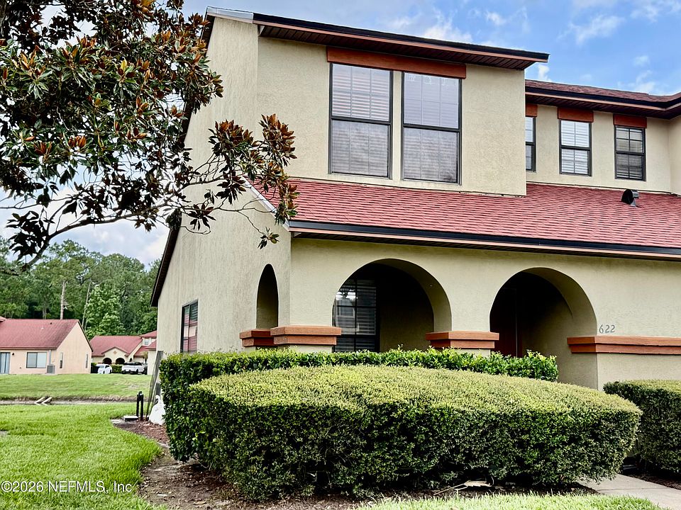1st image of 622 Briar Way Ln