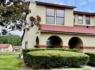 622 Briar Way Ln, Saint Johns, FL 32259
