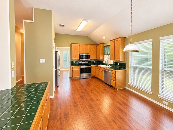 4th image of 4714 Baton Rouge Blvd