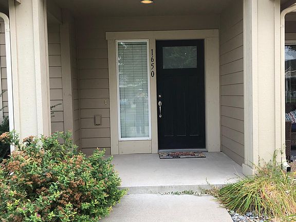 2nd image of 1650 N Holl Blvd