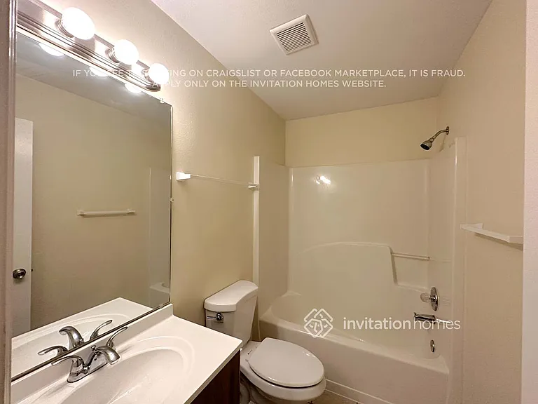 1771 Meredith Ave — Photo 8