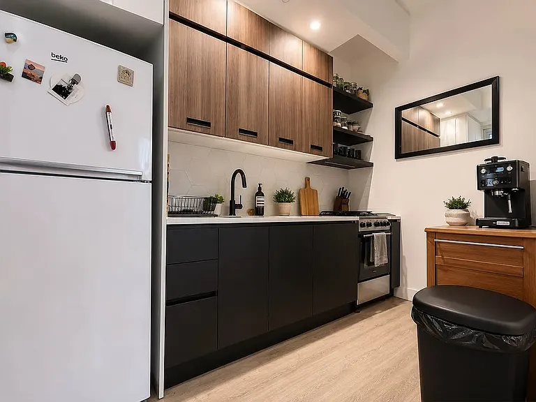 152 Manhattan Ave #4G — Photo 1