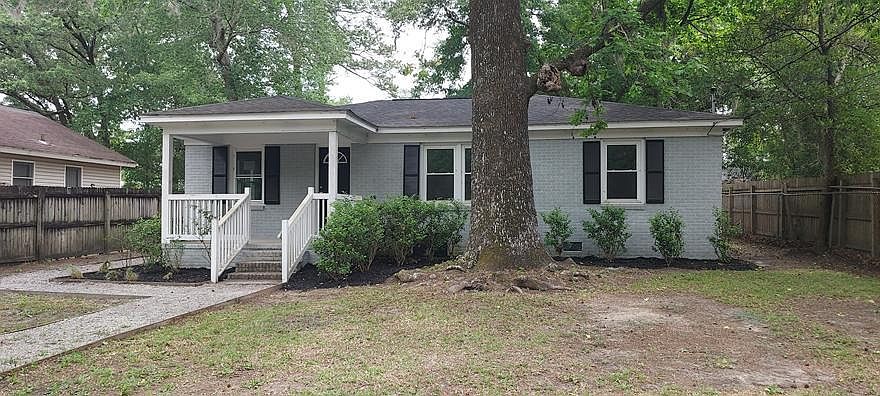 1st image of 135 Dowling Ave