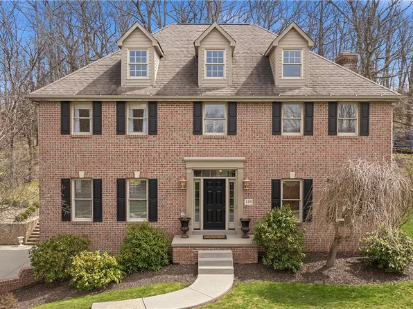 128 Oakview Dr, Cranberry Township, PA 16066