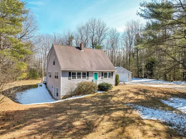 21 Romans Road, New Gloucester, ME 04260