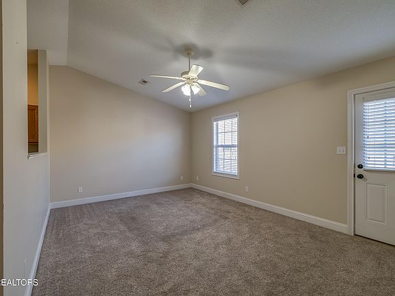 4th image of 739 Greensboro Way #90