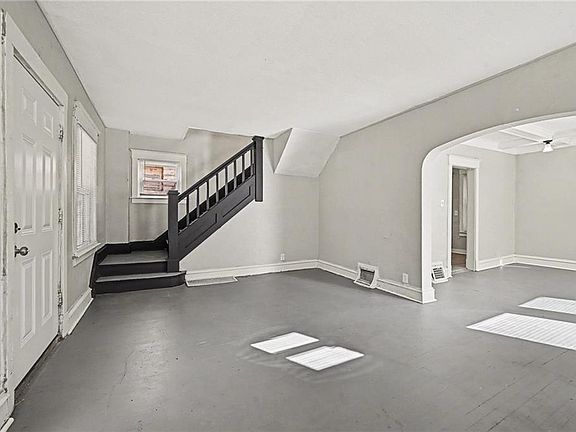 4th image of 2463 Denver Ave