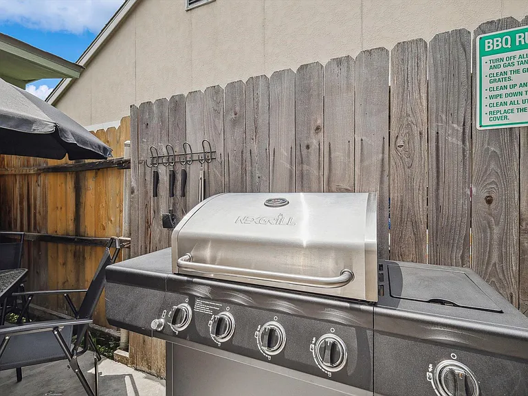 1909 California Dr — Photo 28