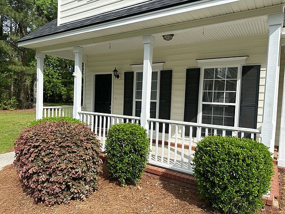 3rd image of 29 Brisbon Hall Ln Unit 6