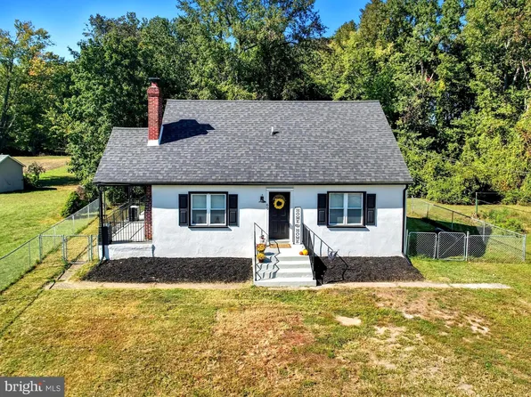 60 N Dupont Rd, Penns Grove, NJ 08069