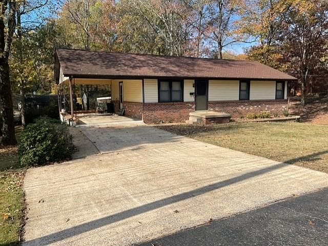 1st image of 35 Hillcrest Dr