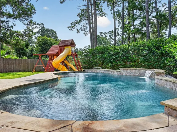 74 Oriel Oaks Cir, The Woodlands, TX 77382