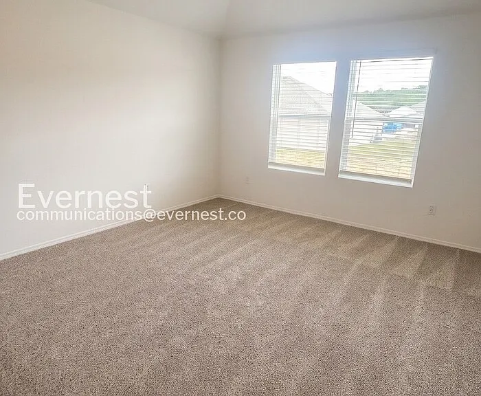 108 E Sunbelt Ct — Photo 9