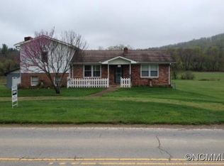 1988 S Mills Gap Rd, Hendersonville, NC 28792