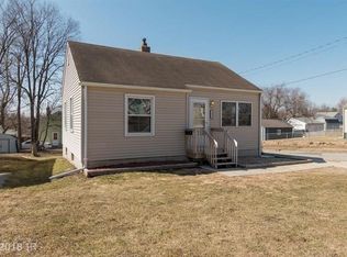 1448 E 32nd St, Des Moines, IA 50317