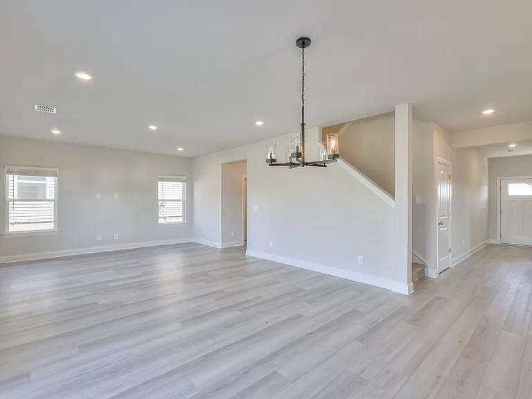 118 Fernbank Ln — Photo 10