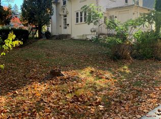 100 S Valley Rd #B, Paoli, PA 19301