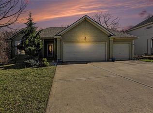 1903 NW 75th St, Kansas City, MO 64151