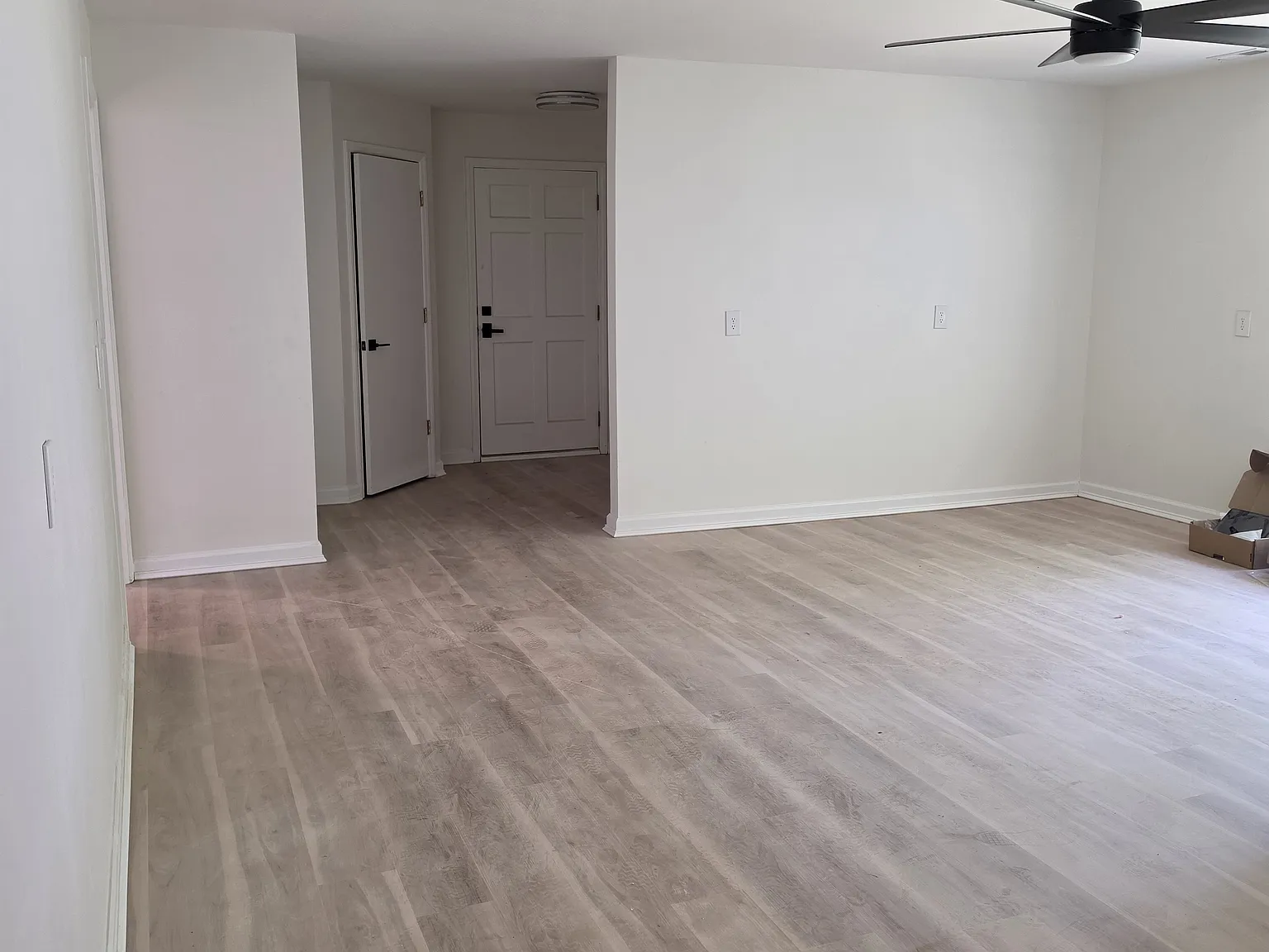 6 bed, 2648 sqft, $3,500 — Photo 2
