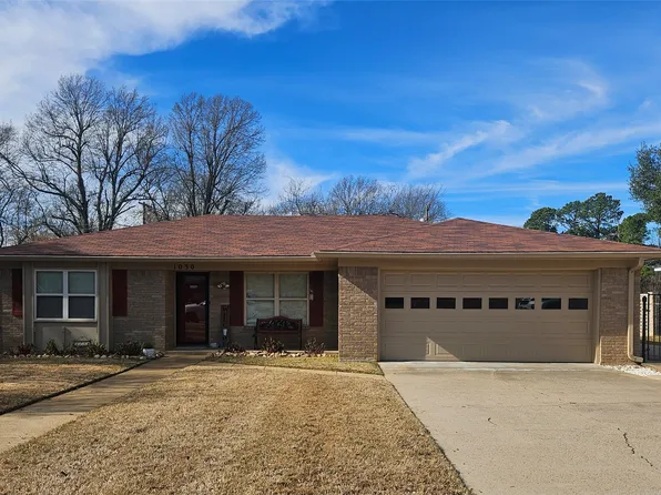 1030 34th St SE, Paris, TX 75460