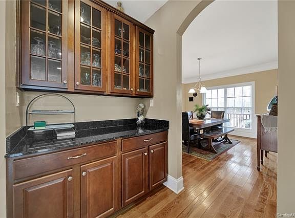 5th image of 2804 Watergarden St