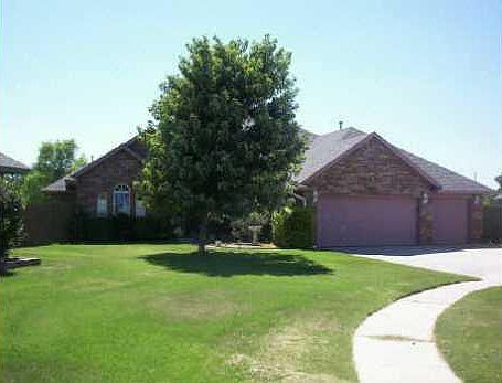 2nd image of 301 Sam Houston Way