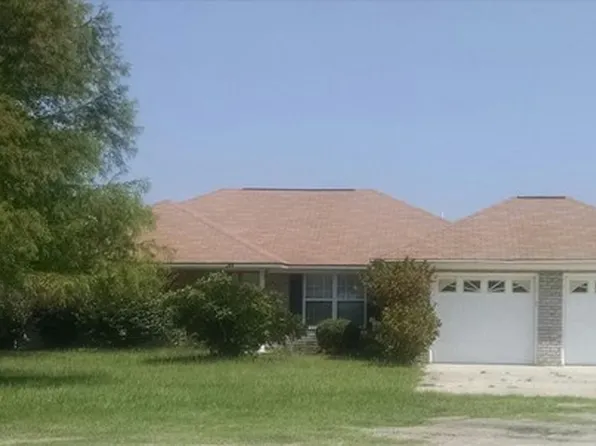 68 Joy Ln, Midway, GA 31320