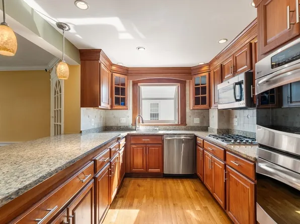 76 Clearwater Dr, Mattapan, MA 02126