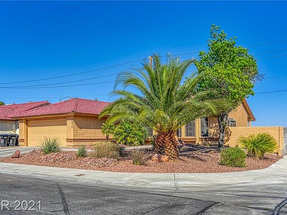 3rd image of 4816 Nestled Grove Dr