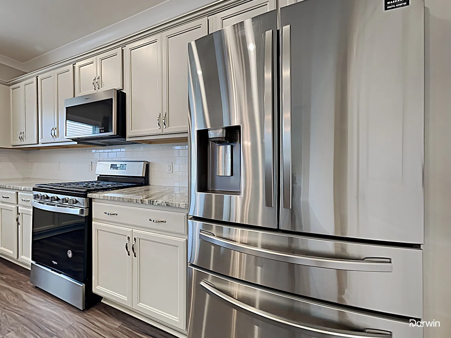3 bed, 2.5 bath, 2314 sqft, $2,445 — Photo 3