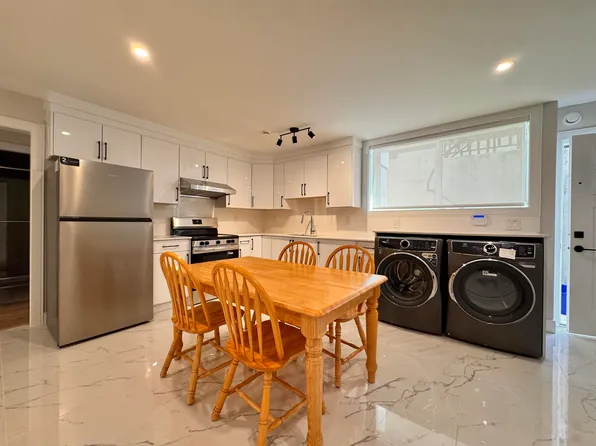 6680 Waltham Ave #S1, Burnaby, BC V5H 3V8