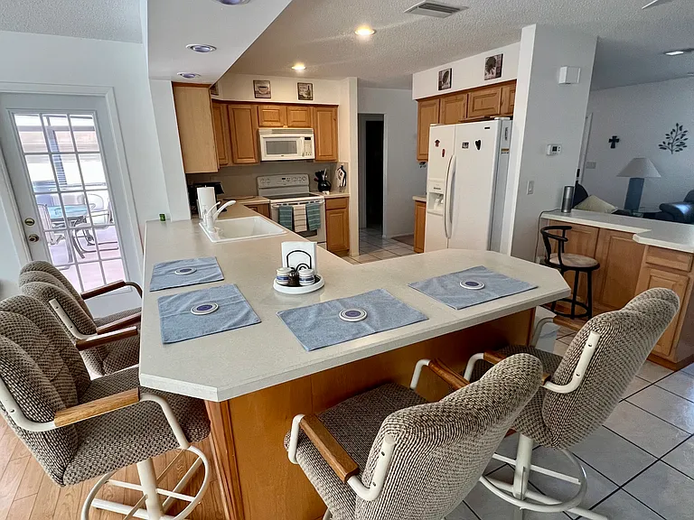 8159 Alhambra Ct — Photo 7