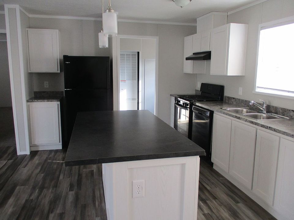 2nd image of 148 Valley View Dr